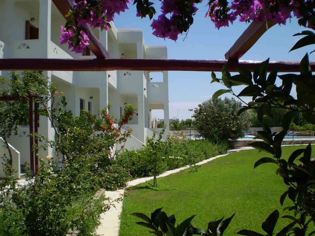 Hotel Angela Skyros Buitenkant foto
