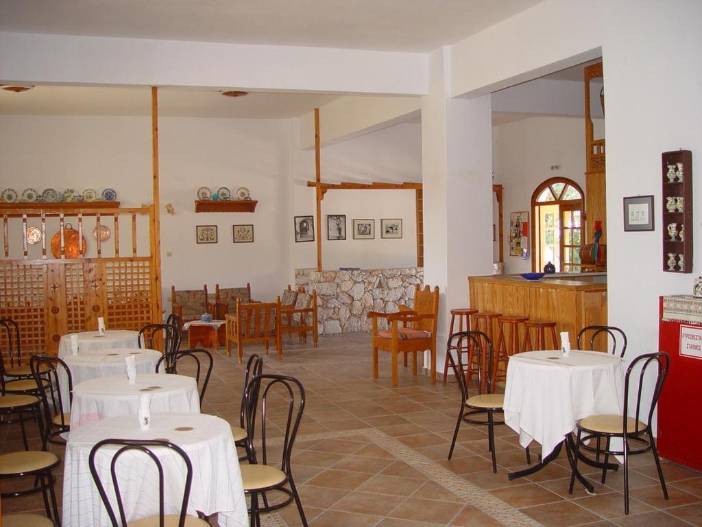 Hotel Angela Skyros Buitenkant foto